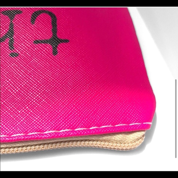 Fuchsia cosmetic zippered cute women’s wristlet makeup bag - Picture 3 of 4